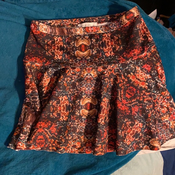 Abercrombie & Fitch Scuba knit Skater Skirt - L new condition. Worn once . - Picture 8 of 8